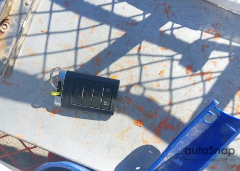 2010 Cadillac Srx Luxury Collection z USA, uszkodzony, nr VIN 3GYFNAEY5AS612716